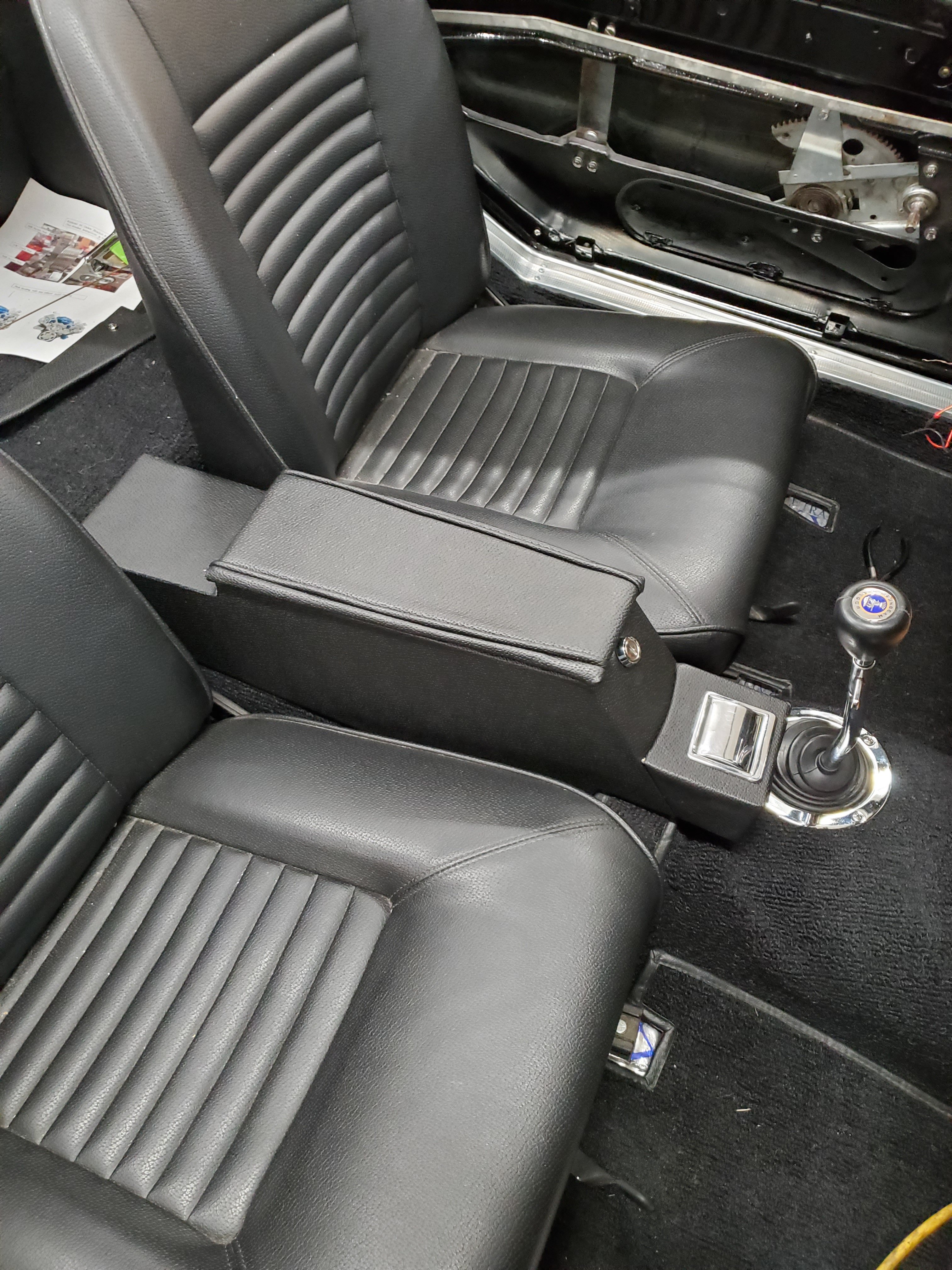 Console-seats.jpg