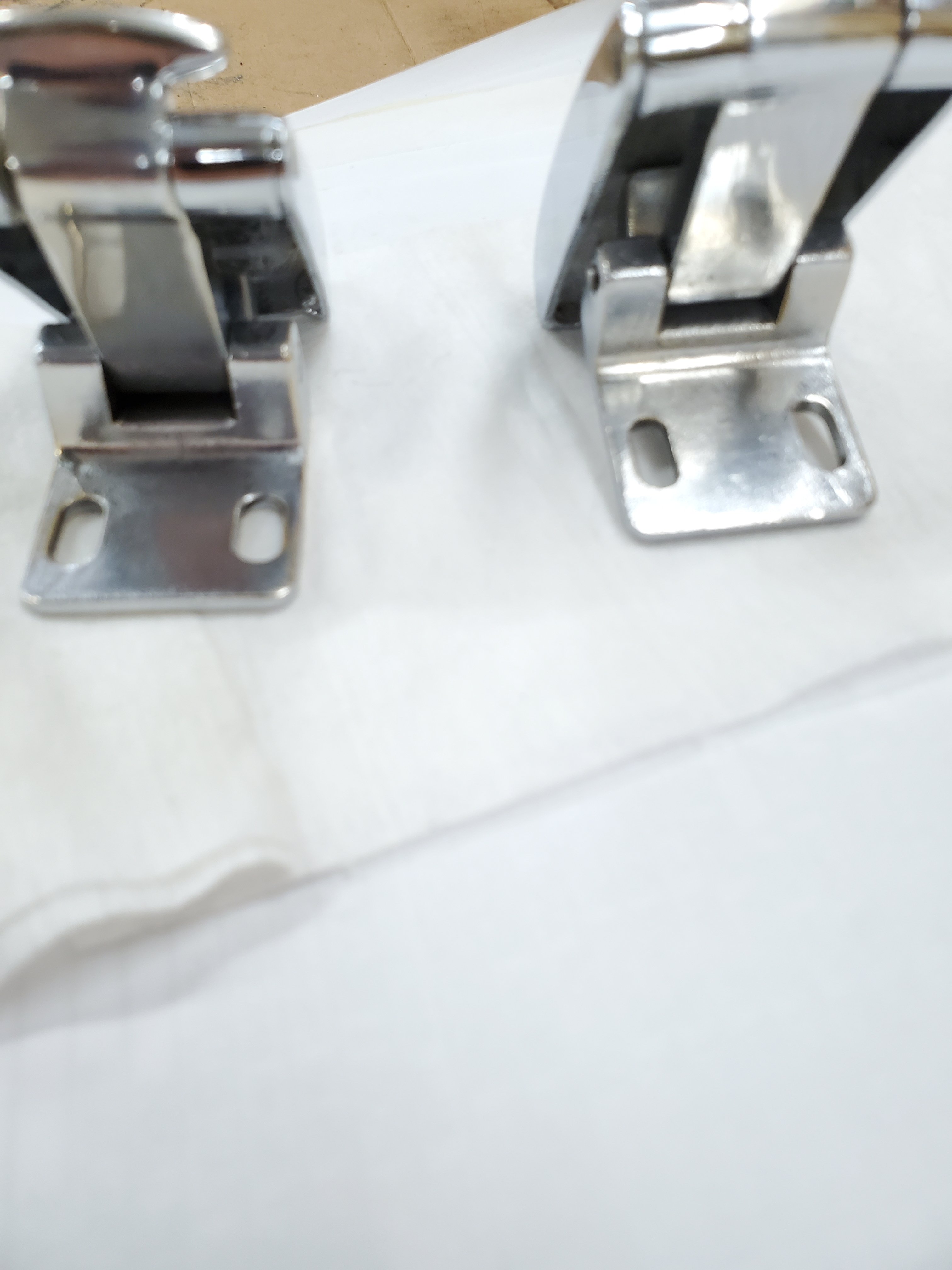 Hinges.jpg